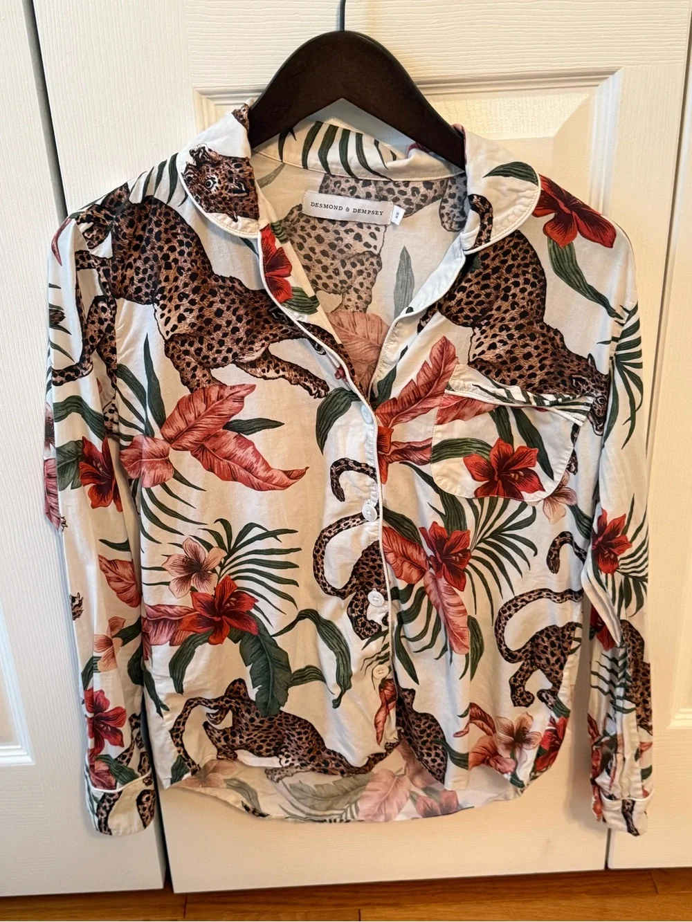 Desmond & Dempsey Soleia Leopard Cream Print Pajamas